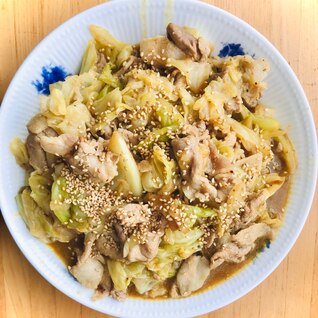 【絶品コクあり】豚肉とキャベツのカレー風味炒め